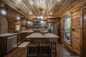 Fridge, microwave, oven, stovetop - Pet-Friendly! ATV Trail Access + Shuffleboard, Hot Tub & Huge Patio Fun (Broken Bow)