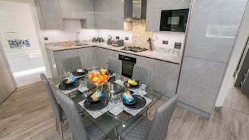 Superior Apartment, Private Bathroom, Garden View (Duplex) | Shared kitchen