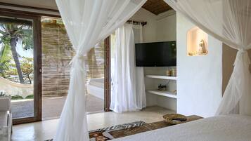 Quarto duplo superior | Roupas de cama premium, frigobar, cofres nos quartos