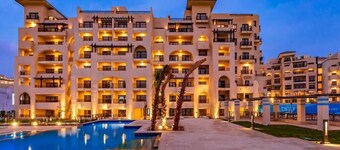 Luxury Apartment in ALDAU HEIGHTS 10204