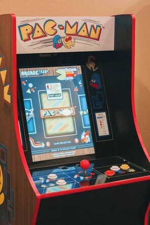 Game room - Spark Getaways: The Napoleon (Lubbock)
