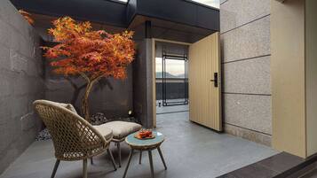 Deluxe Room, 1 King Bed, Non Smoking, Garden View (Terrace) | Minibar, in-room safe, desk, free WiFi