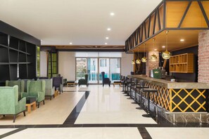 Lobby - Ramada Resort by Wyndham Kizkalesi (Erdemli)
