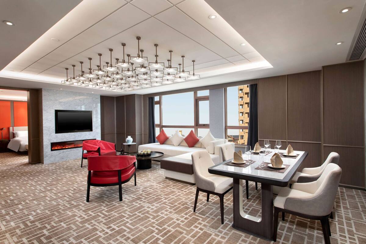 Phòng Suite Royal, 1 giường cỡ king, không hút thuốc | Truy cập Internet không dây miễn phí