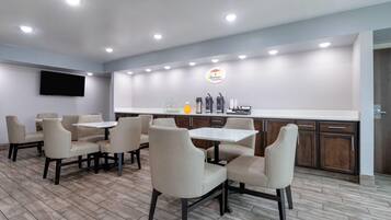 Free daily breakfast