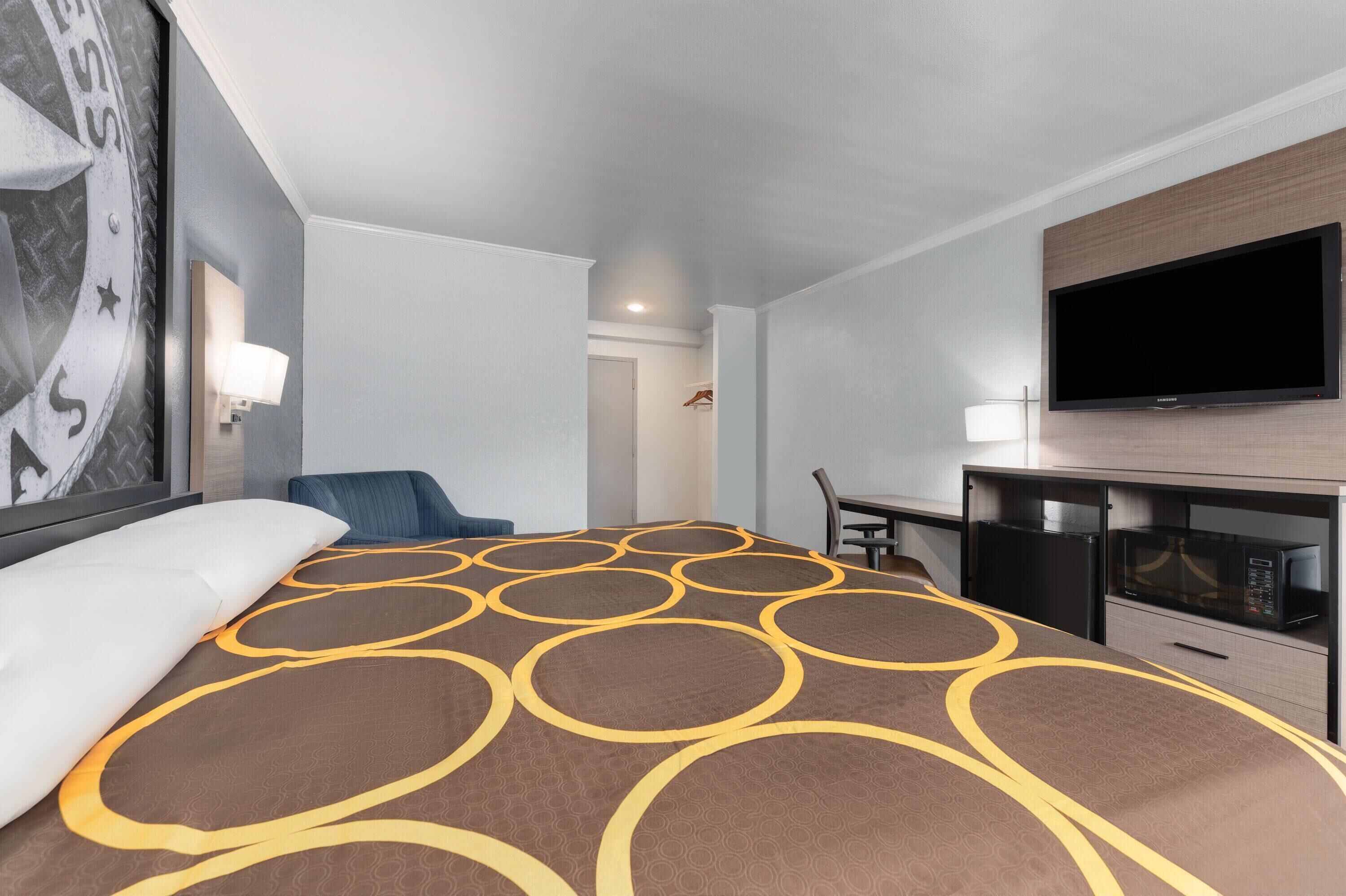 Photo - Super 8 by Wyndham Fort Worth Entertainment District