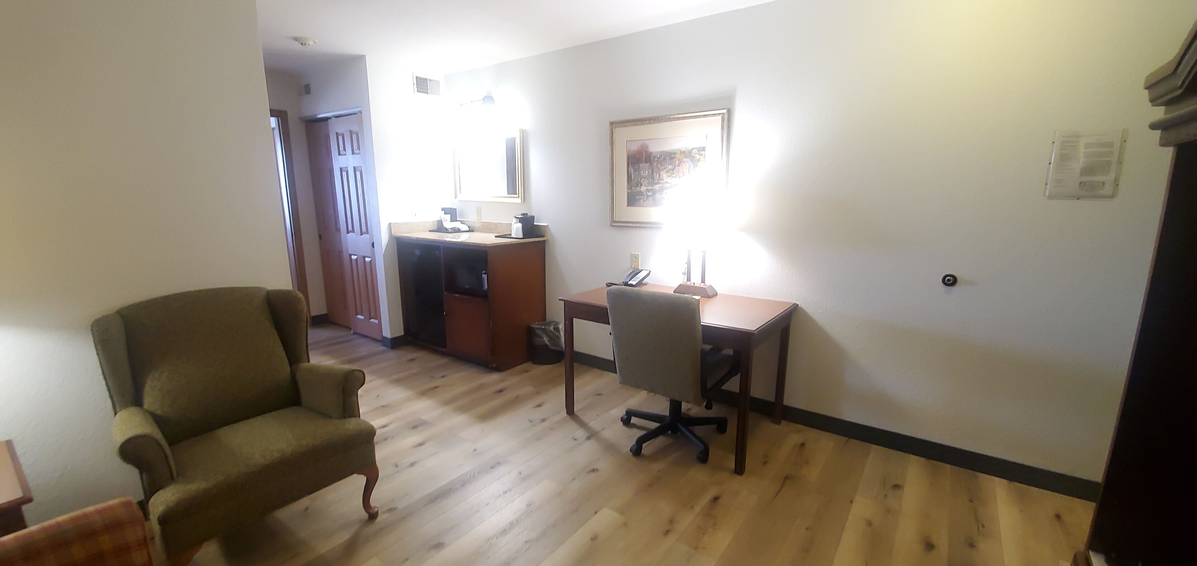 suite, 1 king bed, non smoking | living area | 55-inch flat-screen tv with cable channels, tv