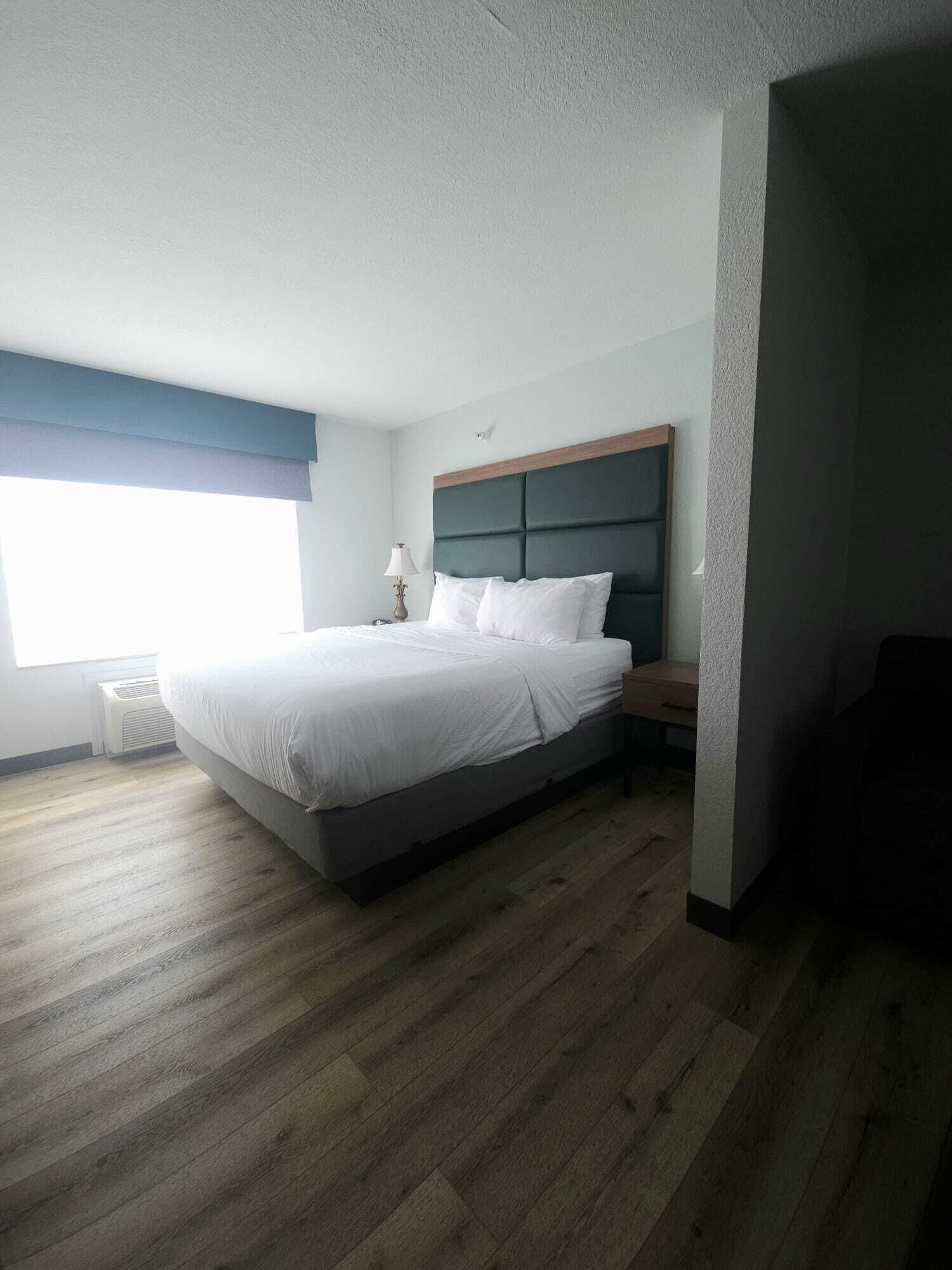 Literie hypoallergénique, surmatelas, décoration personnalisée