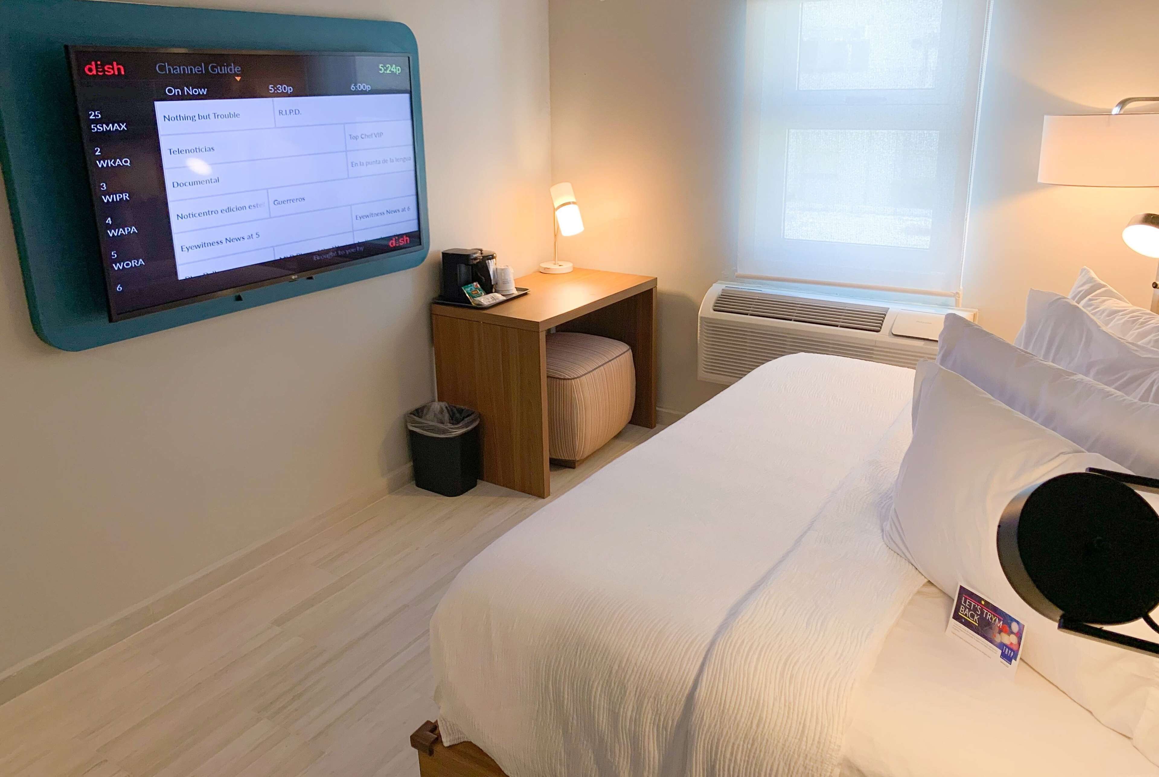 room, 1 double bed, non smoking | fitness facility