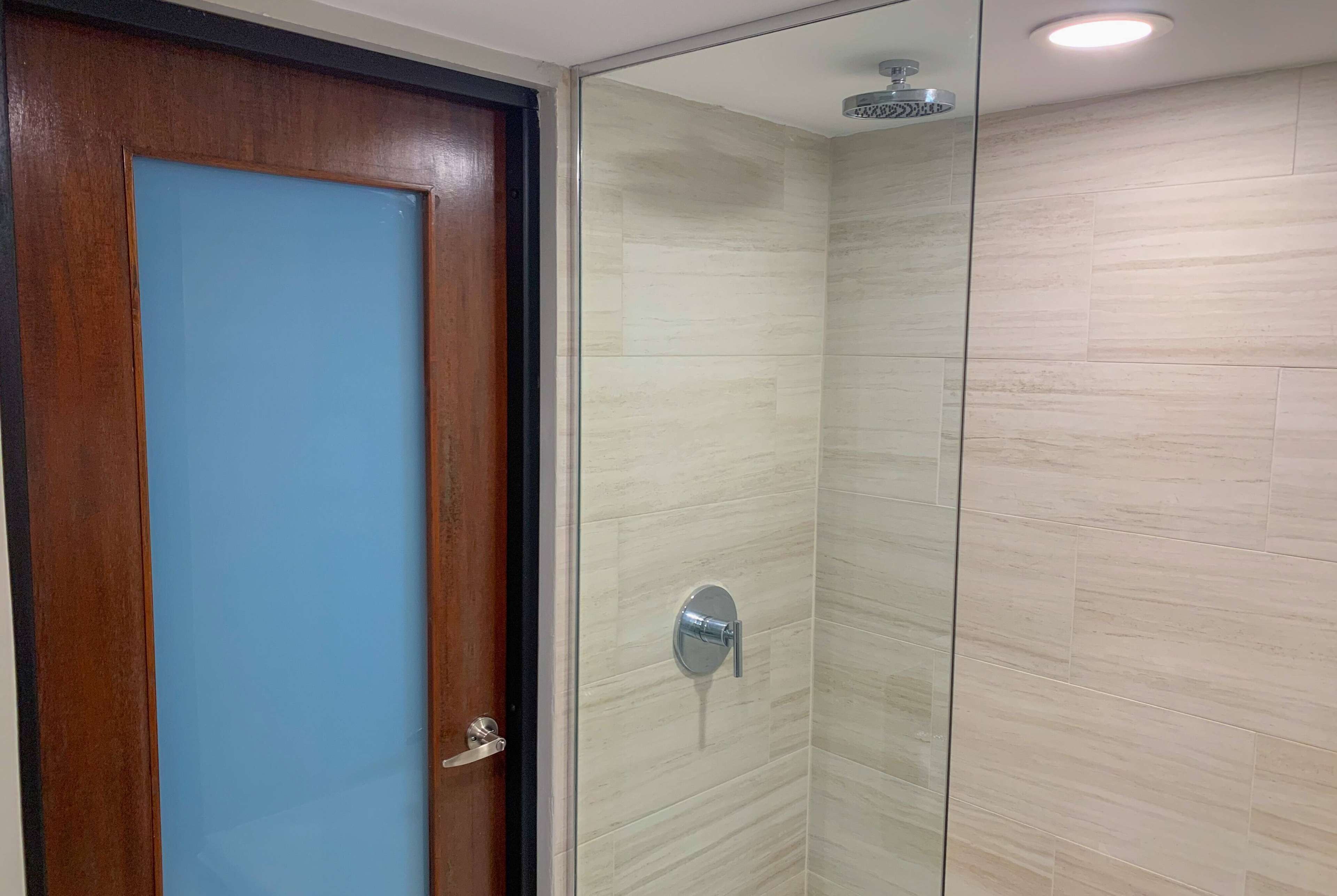 room, 1 queen bed, non smoking | bathroom | shower, free toiletries, hair dryer, towels