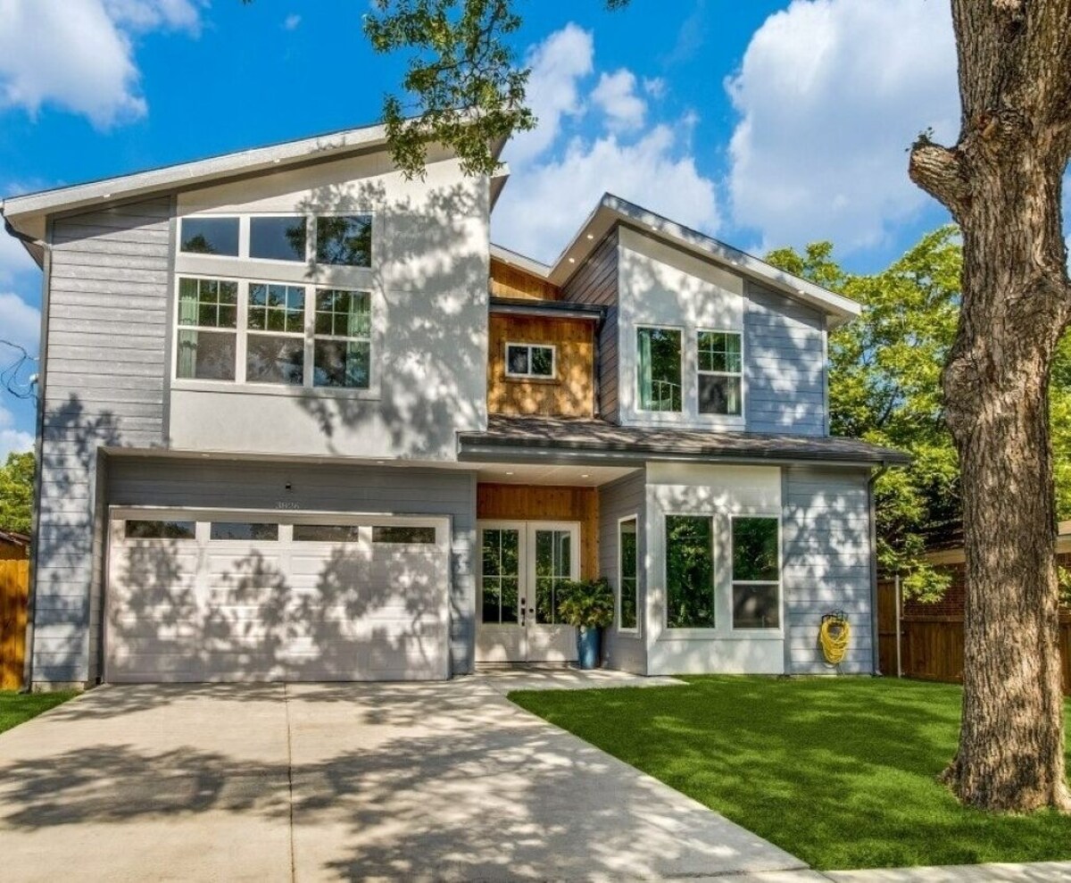 Modern Home Dallas- 17+