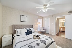 Room - Texas Zen | 5 From NRG Stadium & 2 minutes from Med Center (Houston)