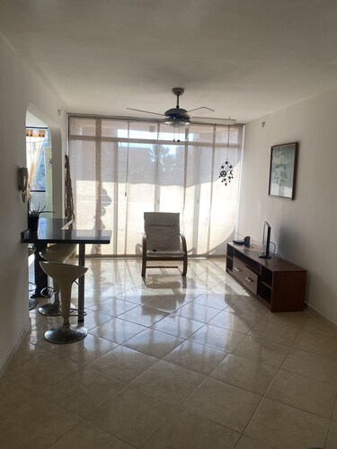 Apartment 5 minutes from the beach still life shopping center