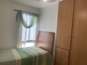 3 bedrooms, desk, free WiFi