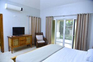 3 多间卧室、客房内保险箱、熨斗/熨衣板、免费 WiFi