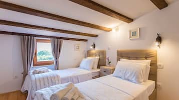 2 Schlafzimmer, Bügeleisen/Bügelbrett, Babybetten, kostenloses WLAN