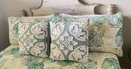 Capital City Condo #5 Close to Water Park and Restaurants