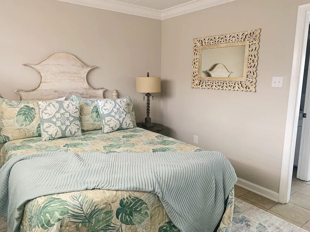 2 slaapkamers, een strijkplank/strijkijzer, reisbedje, gratis wifi