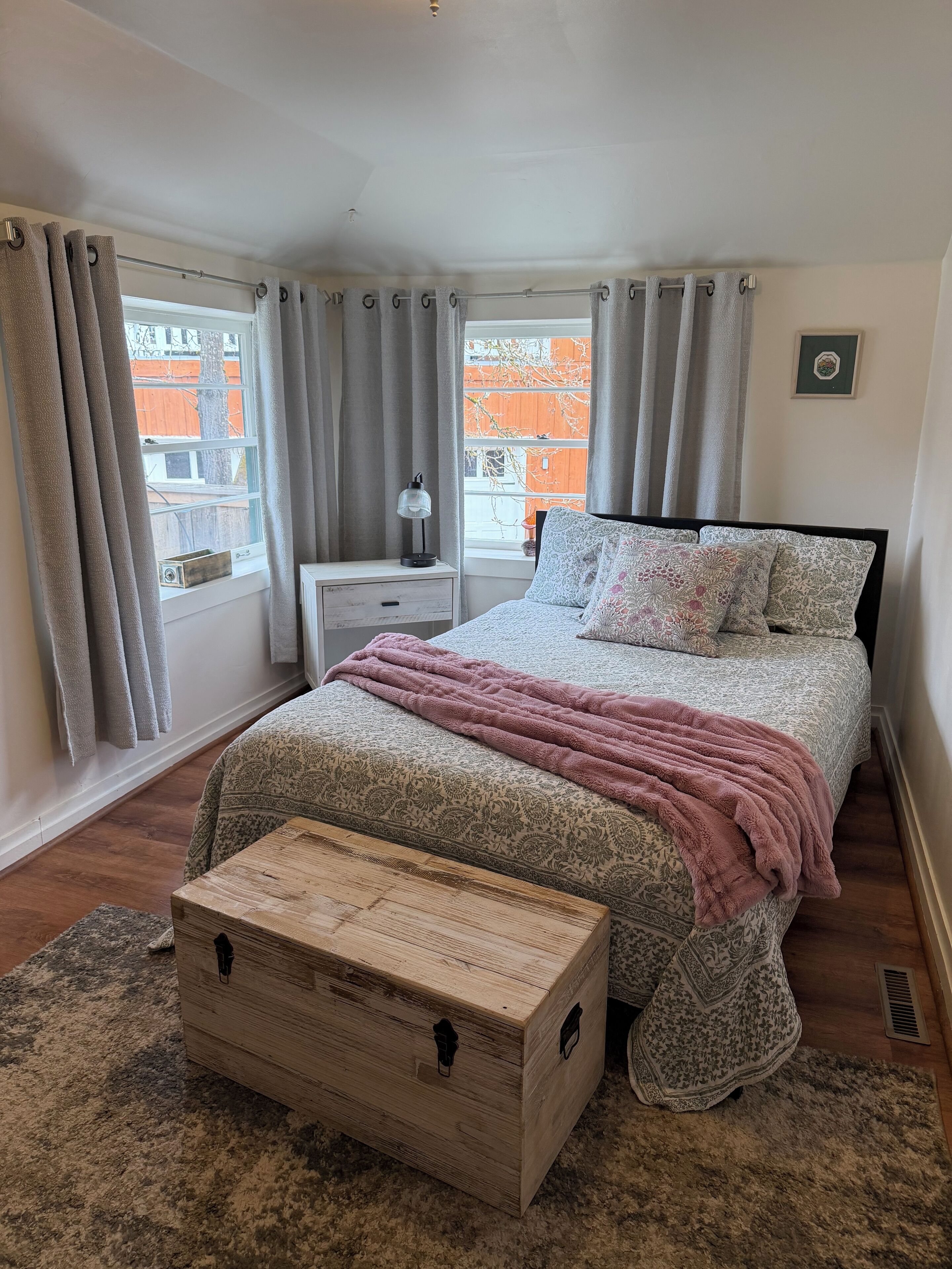 1 bedroom, desk, iron/ironing board, free WiFi