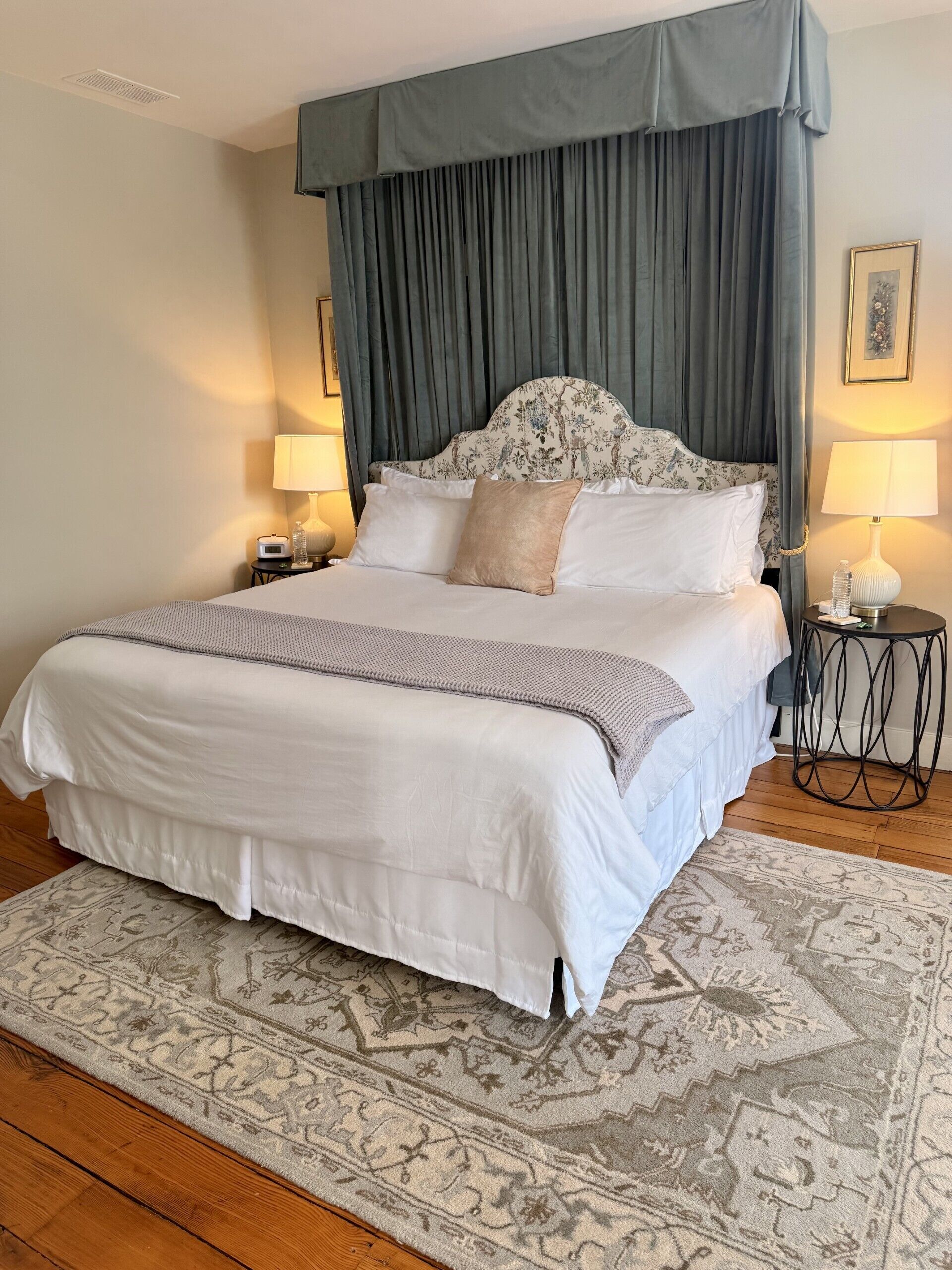 Ropa de cama de alta calidad, cubrecamas y colchones con pillow-top 