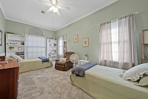 3 habitaciones, tabla de planchar con plancha y wifi gratis