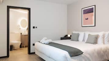 Apartment, 1 Bedroom | 1 bedroom, Egyptian cotton sheets, premium bedding, memory foam beds