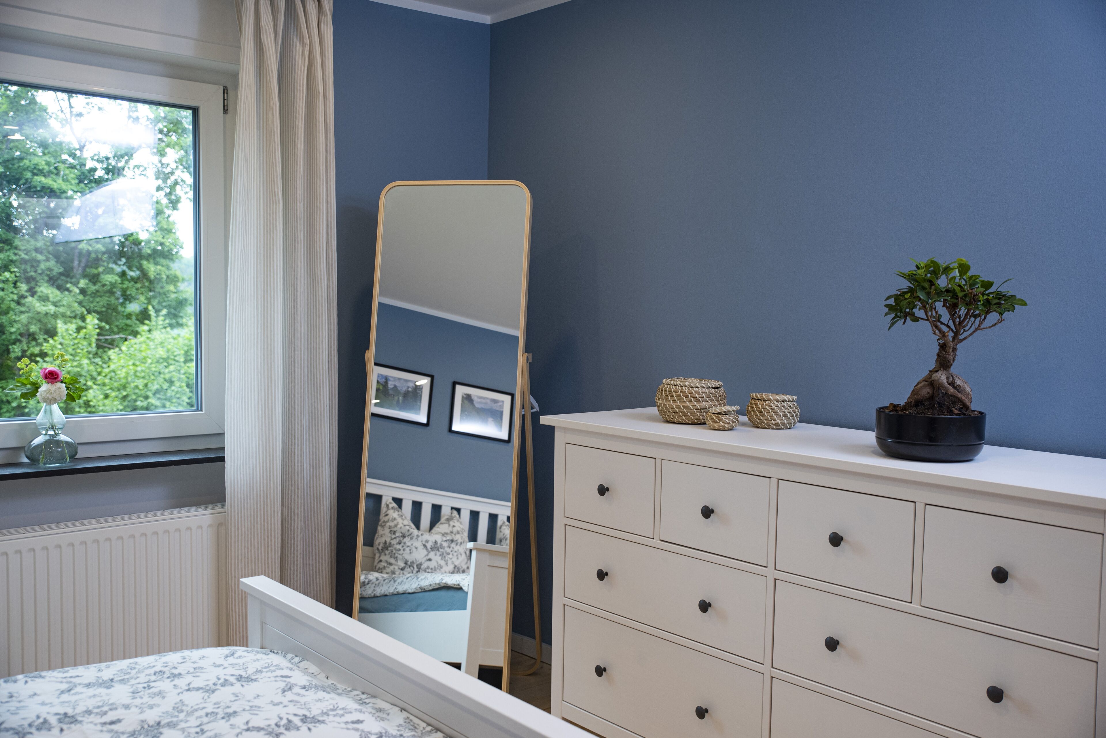 1 Schlafzimmer, Schreibtisch, Bügeleisen/Bügelbrett, Reisekinderbett
