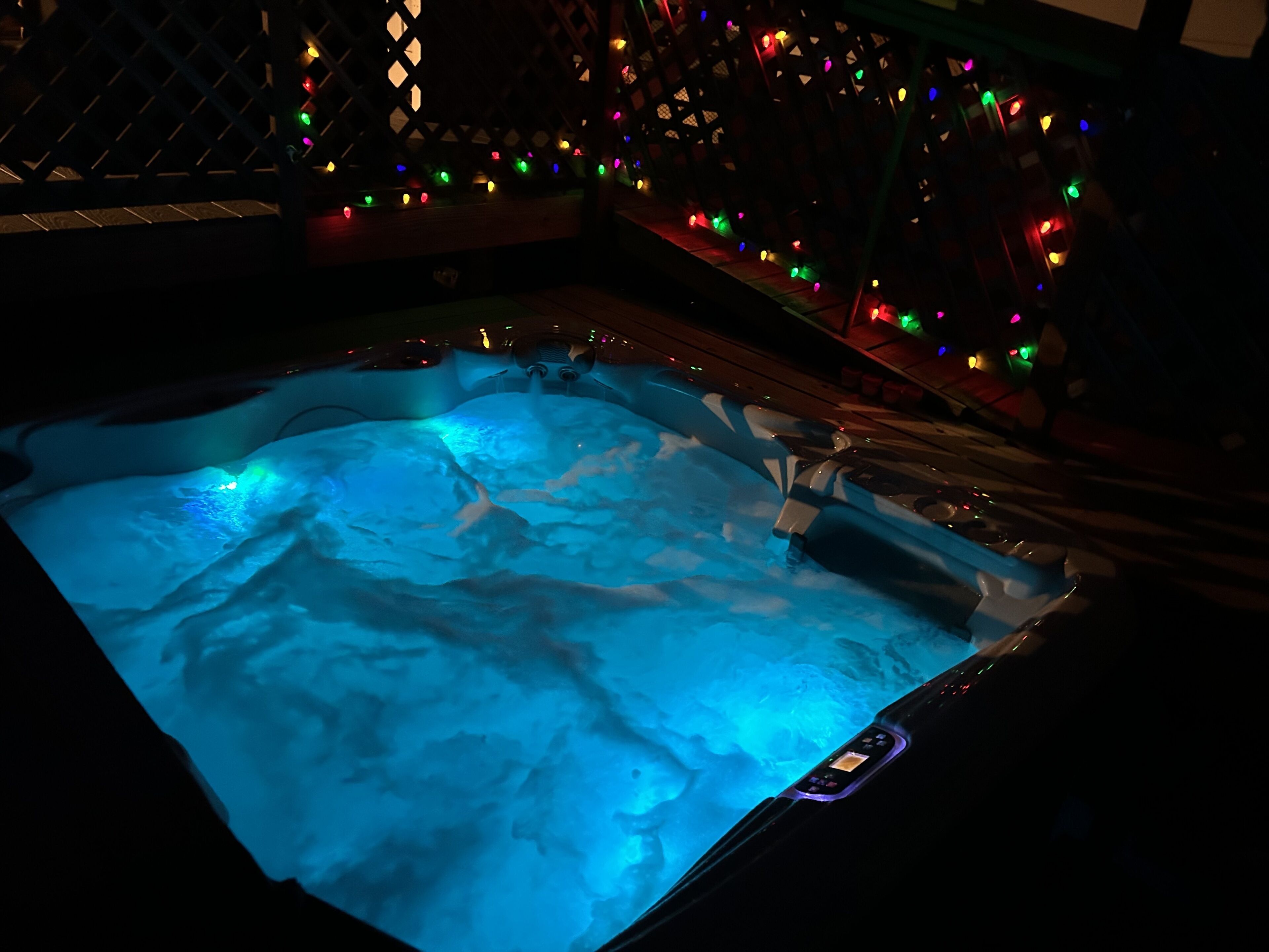 4 Bedroom, Fun and Relaxing Hot Tub