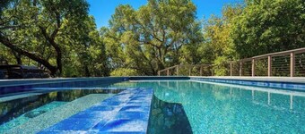 Villa Annadel - Stunning 5 Bedroom with a Pool