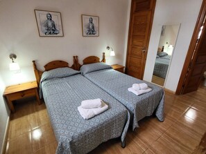 1 bedroom, iron/ironing board, free WiFi, bed sheets - Parque Santiago II - 1 Bed (Playa de Las Americas)