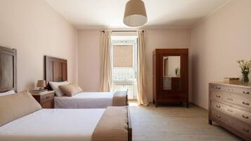 2 chambres, fer et planche Ă repasser, Wi-Fi gratuit, draps fournis