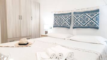 1 bedroom, iron/ironing board, bed sheets