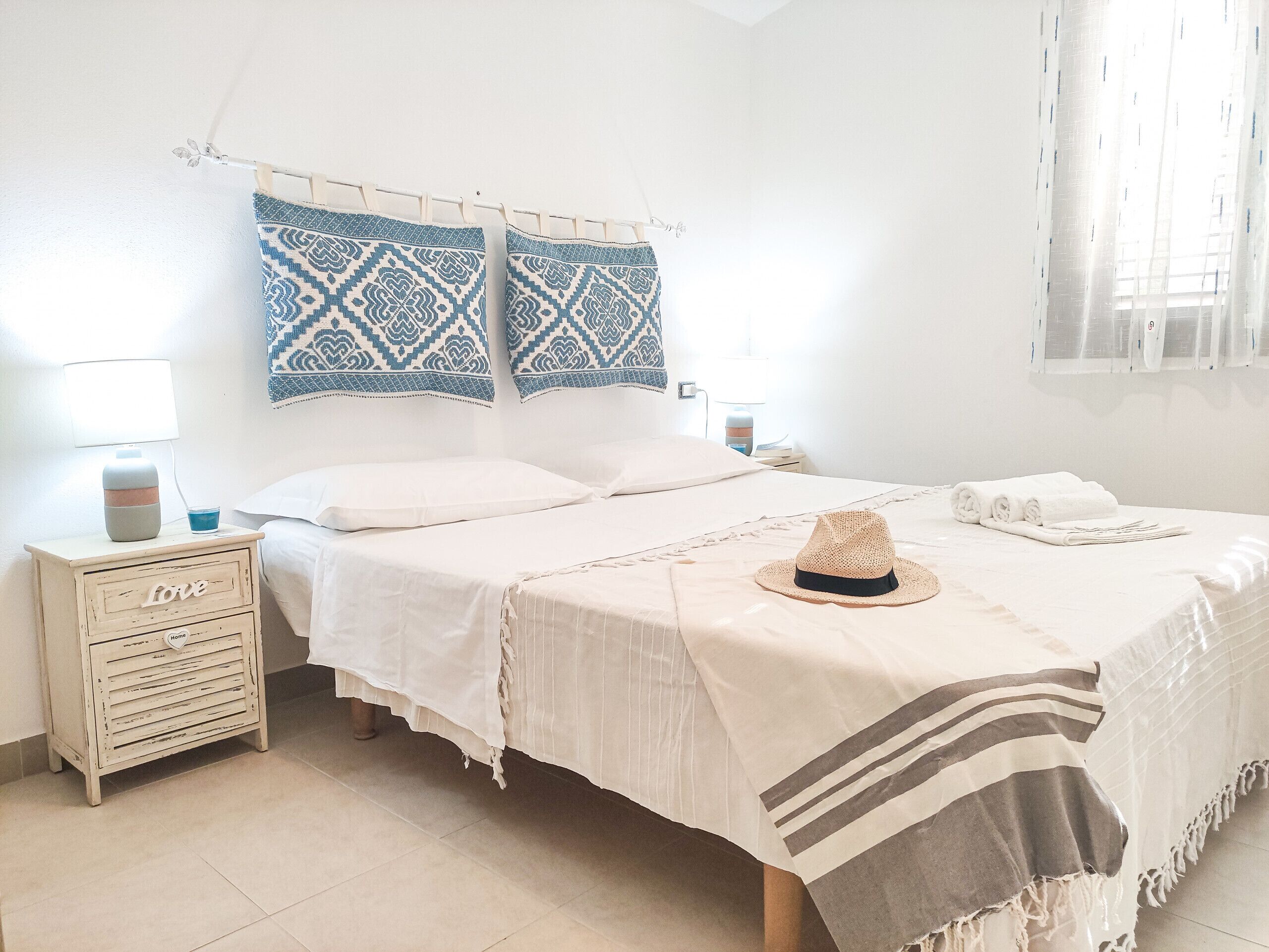 1 間睡房、熨斗/熨衫板、床單