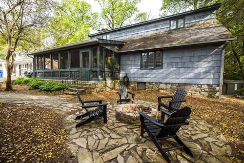 Two blocks from Downtown Brevard! Beautiful home with game area!