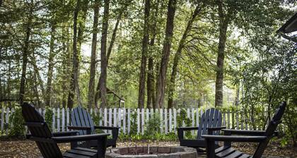 Two blocks from Downtown Brevard! Beautiful home with game area!