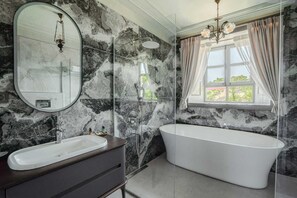 Hair dryer, slippers, towels, soap - Orion Adatepe (Ayvacik)