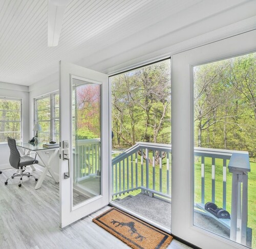 Peaceful Mountain Retreat Near Appalachian Trail, Wineries, Breweries and More