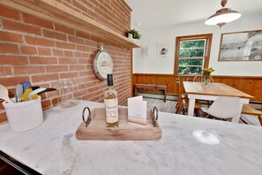 Unclassified image, 3 of 30, button