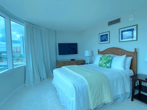 1 quarto, Wi-Fi de cortesia, roupa de cama