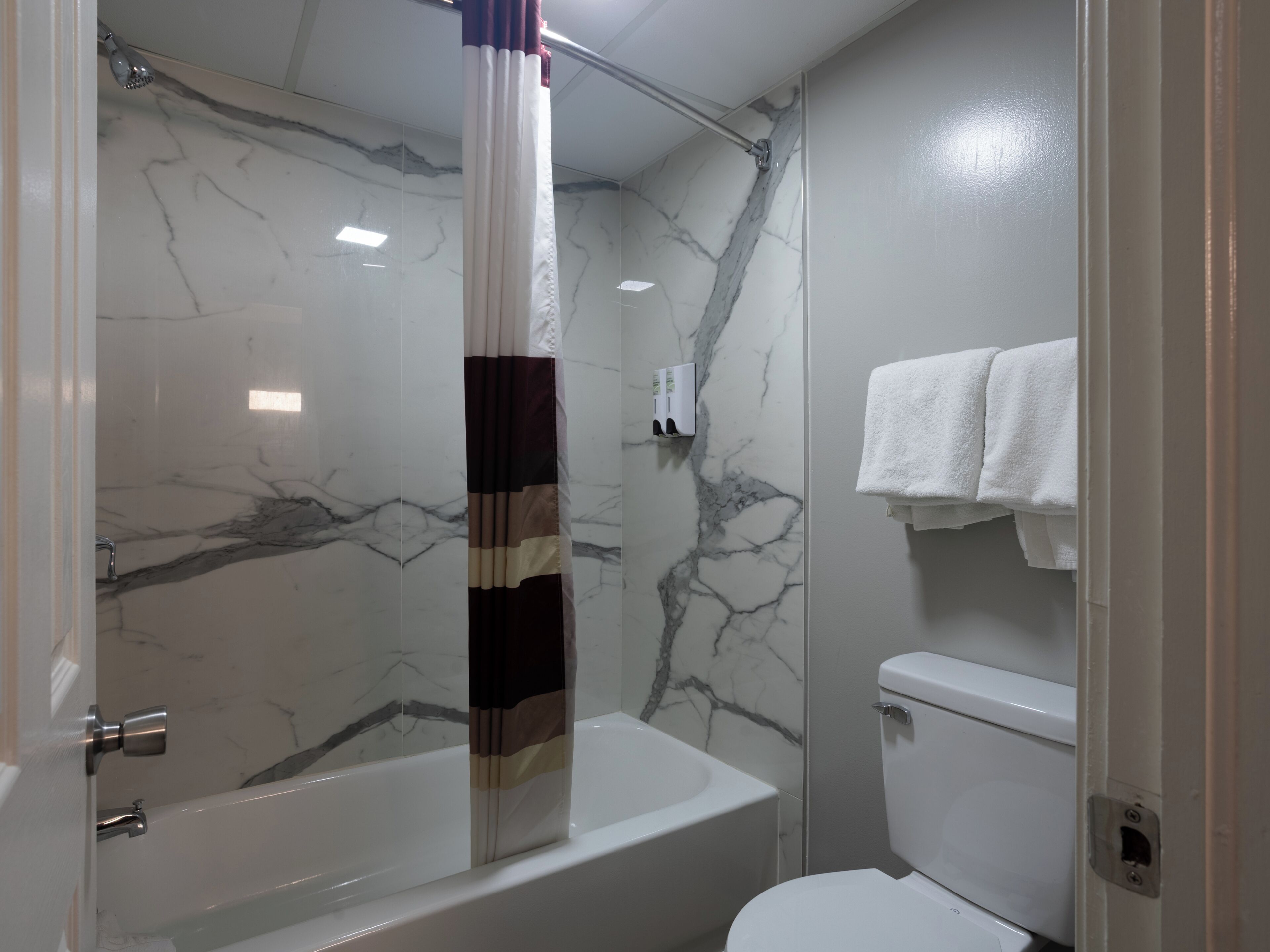 Superior Double Room | Iron/ironing board, WiFi (free), bed sheets