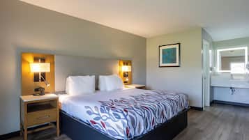 Standard Single Room | Iron/ironing board, WiFi (free), bed sheets