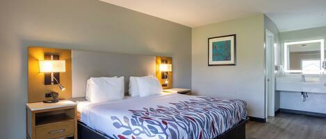 Standard Single Room | Iron/ironing board, WiFi (free), bed sheets