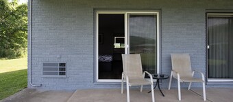 Colonial Brick Inn & Suites