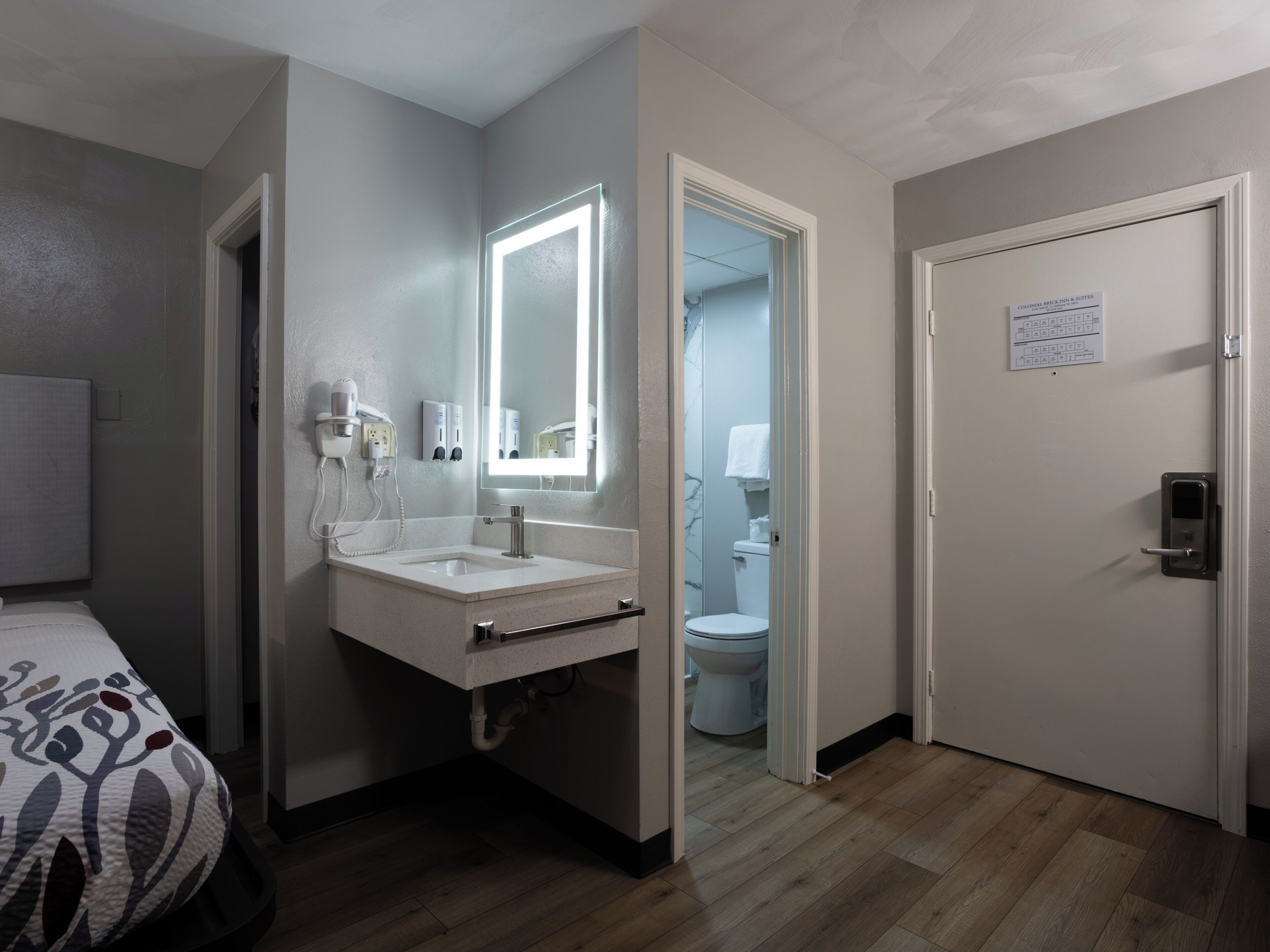 Superior Double Room | Iron/ironing board, WiFi (free), bed sheets