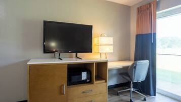 Superior Double Room | Iron/ironing board, WiFi (free), bed sheets