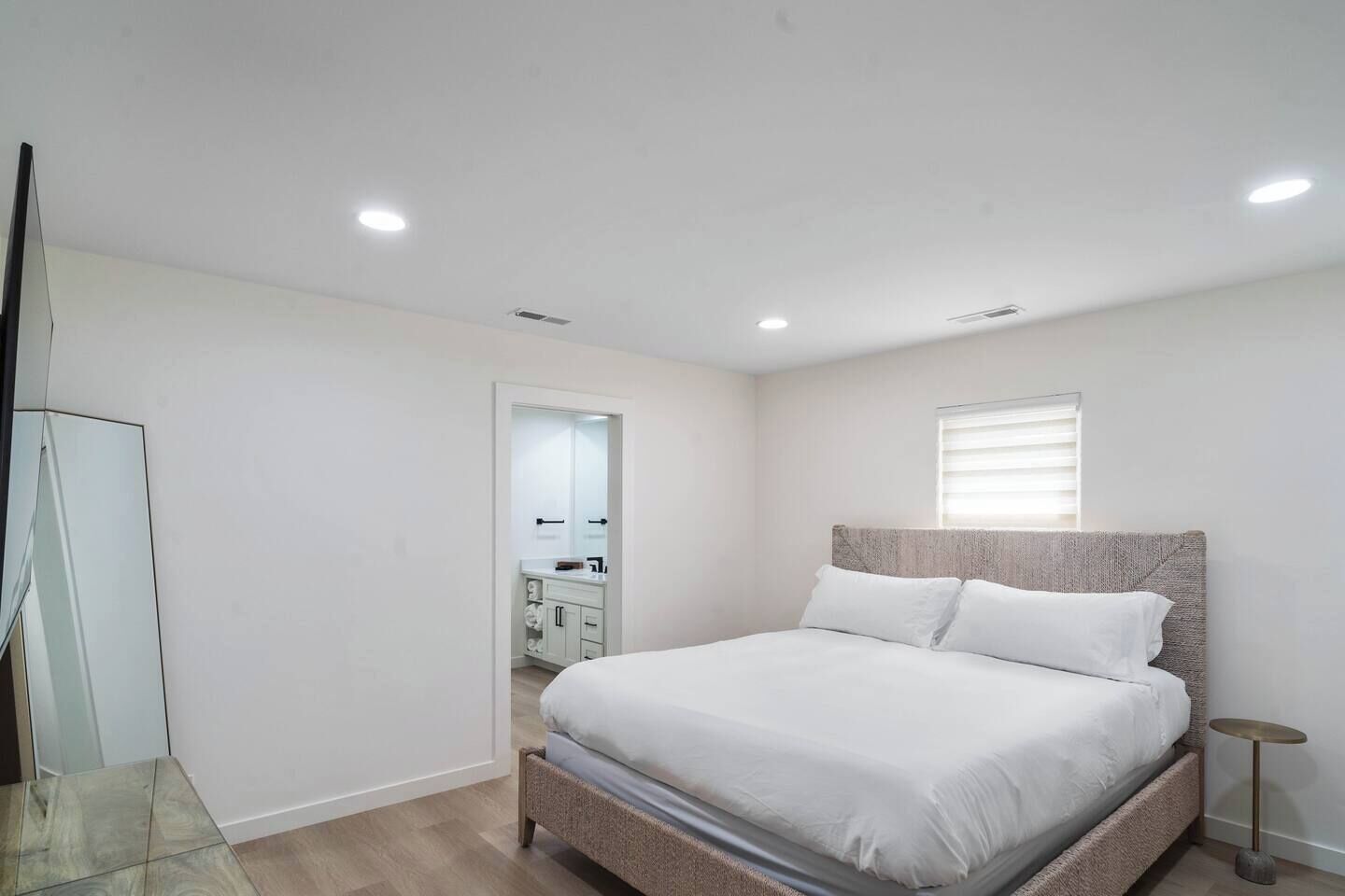 5 Schlafzimmer, Bügeleisen/Bügelbrett, WLAN, Bettwäsche