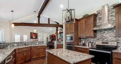 Newly Renovated Private Ranch Get-A-Way
