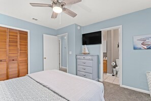 2 bedrooms, iron/ironing board, free WiFi, bed sheets