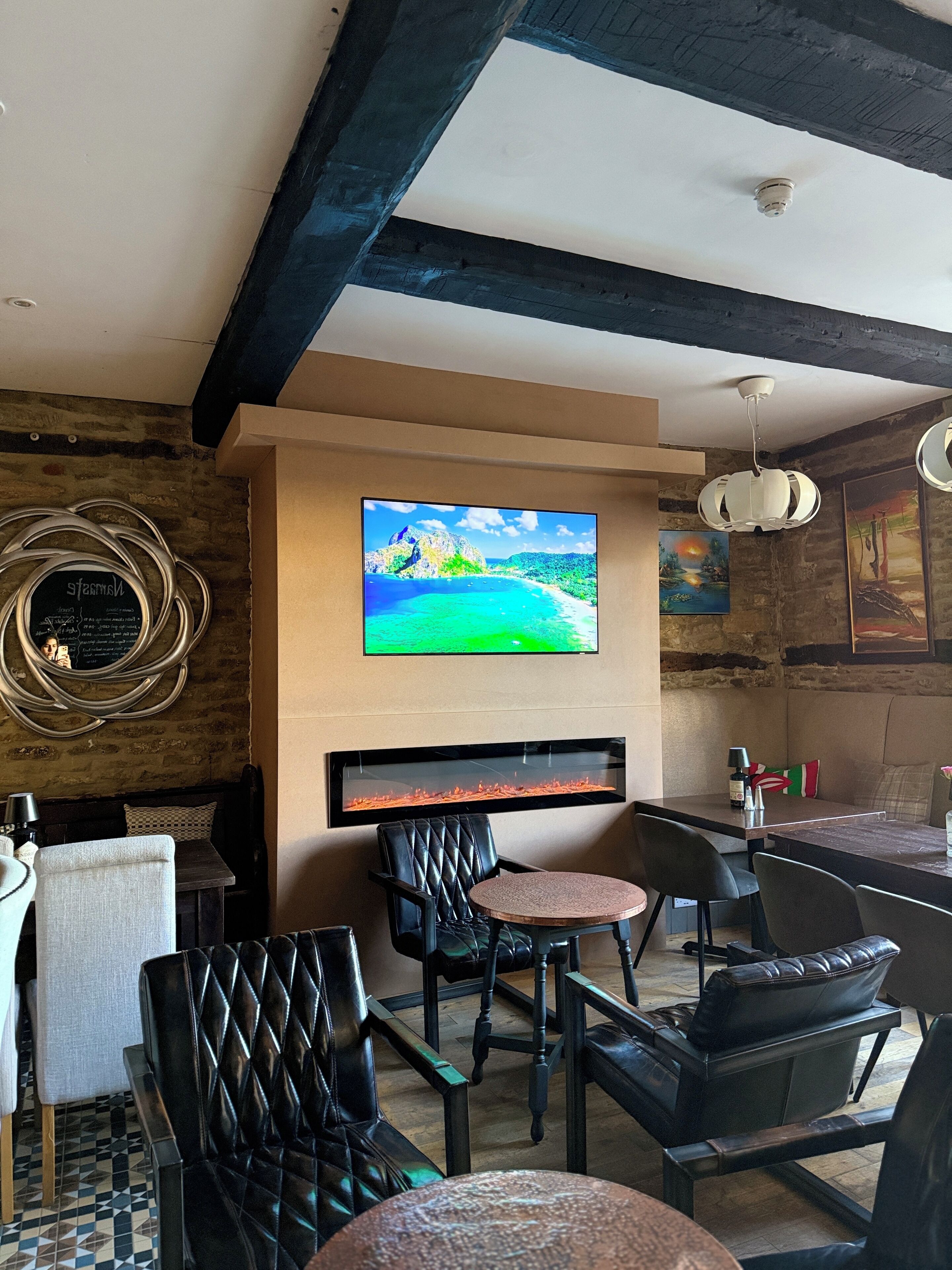 Cocktail bar