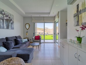 TV -  Gran Canaria Stays - Holiday Rentals (San Bartolomé de Tirajana)